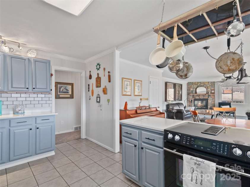 741 Golf Course Road, Waynesville, NC 28786.  MLS# CAR4228648, YatesRealty ID 5004. 