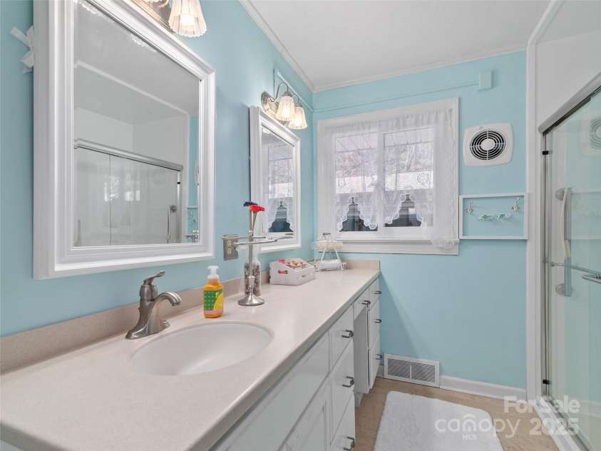 741 Golf Course Road, Waynesville, NC 28786.  MLS# CAR4228648, YatesRealty ID 5004. 