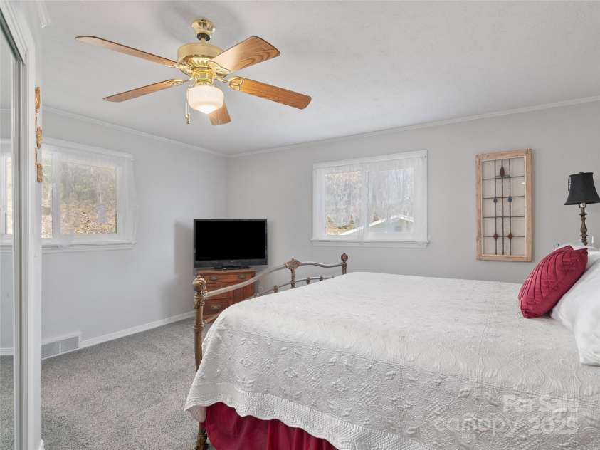741 Golf Course Road, Waynesville, NC 28786.  MLS# CAR4228648, YatesRealty ID 5004. 