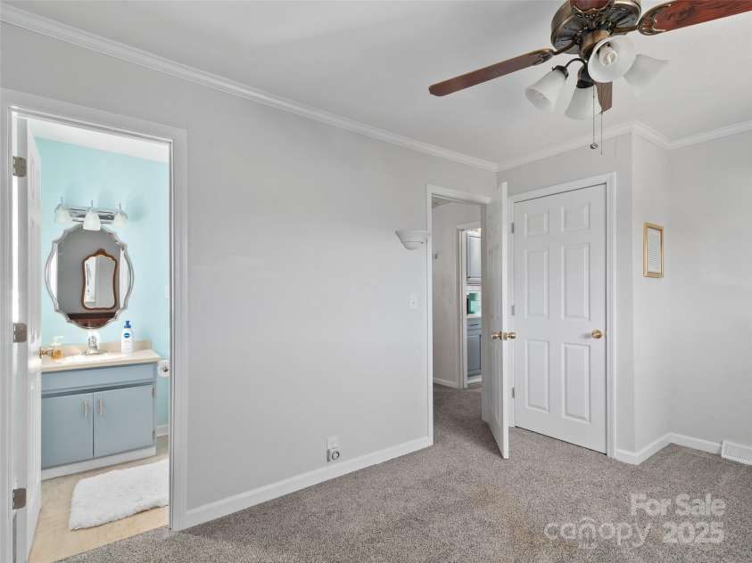 741 Golf Course Road, Waynesville, NC 28786.  MLS# CAR4228648, YatesRealty ID 5004. 
