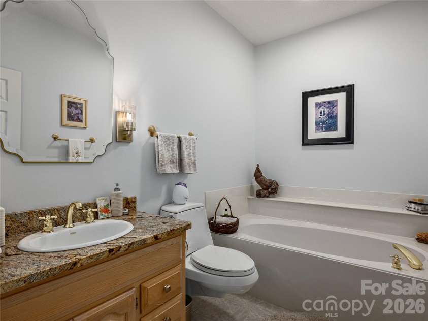 60 Beaumont Drive, Hendersonville, NC 28739.  MLS# CAR4423408, YatesRealty ID 50040. 