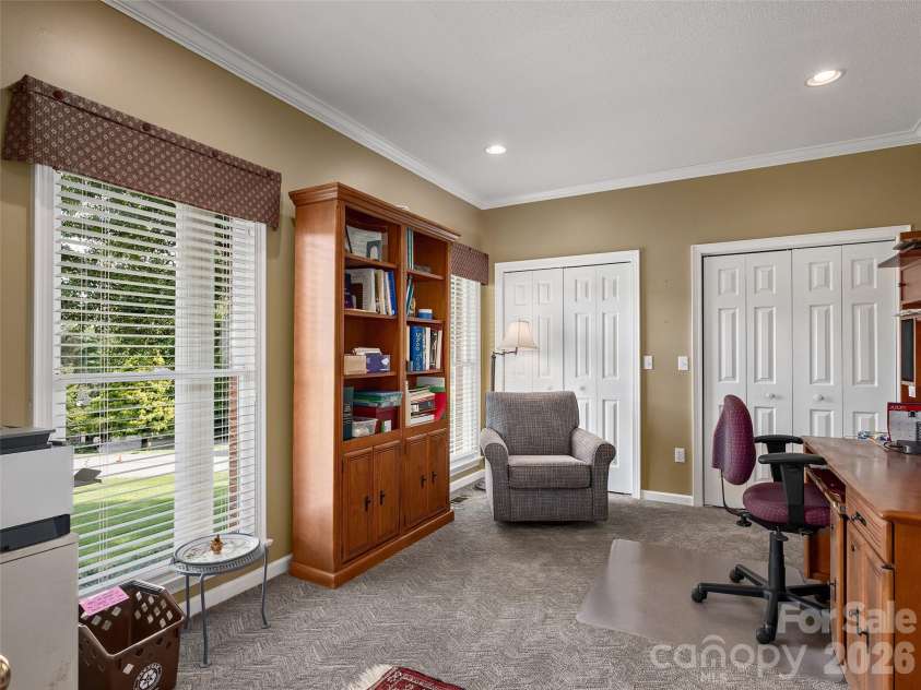 60 Beaumont Drive, Hendersonville, NC 28739.  MLS# CAR4423408, YatesRealty ID 50040. 