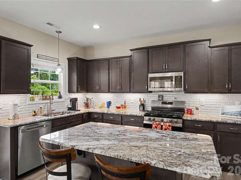 246 Kyndall Run Drive, Lexington, NC 27295.  MLS# CAR4421943, YatesRealty ID 50041. 