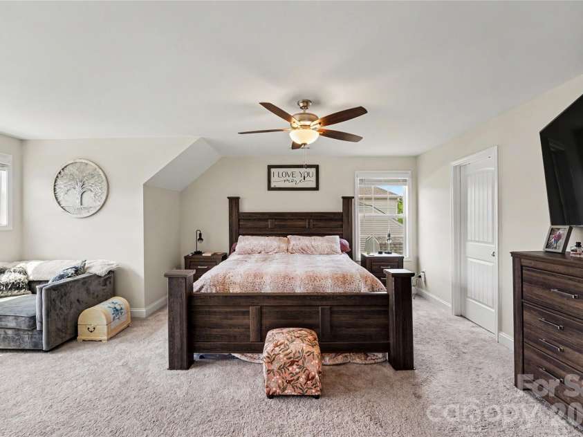246 Kyndall Run Drive, Lexington, NC 27295.  MLS# CAR4421943, YatesRealty ID 50041. 