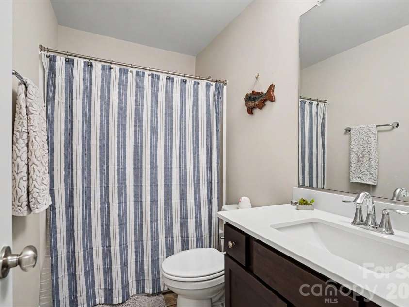 246 Kyndall Run Drive, Lexington, NC 27295.  MLS# CAR4421943, YatesRealty ID 50041. 