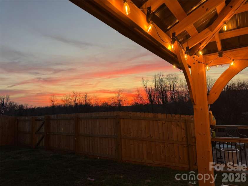 246 Kyndall Run Drive, Lexington, NC 27295.  MLS# CAR4421943, YatesRealty ID 50041. 