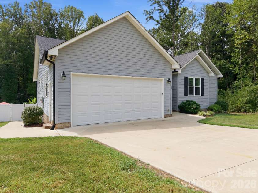 218 Cleo Avenue, Granite Quarry, NC 28146.  MLS# CAR4423536, YatesRealty ID 50042. 