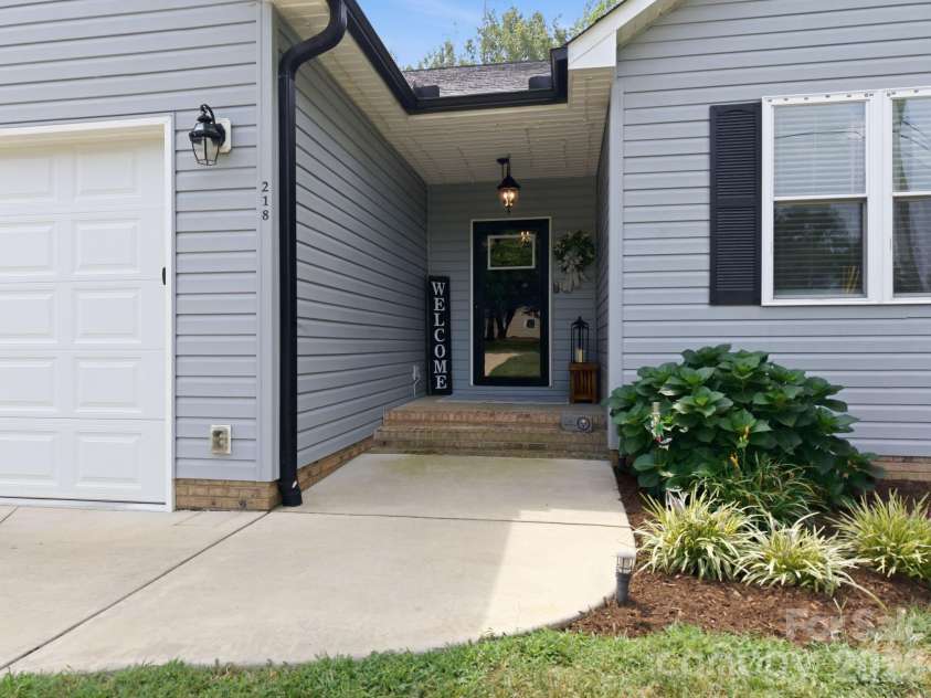 218 Cleo Avenue, Granite Quarry, NC 28146.  MLS# CAR4423536, YatesRealty ID 50042. 
