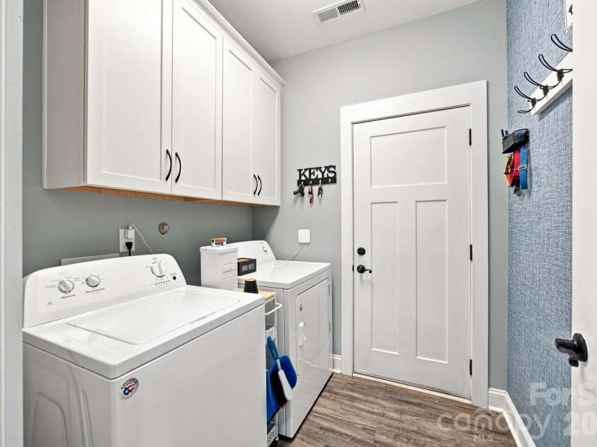 218 Cleo Avenue, Granite Quarry, NC 28146.  MLS# CAR4423536, YatesRealty ID 50042. 