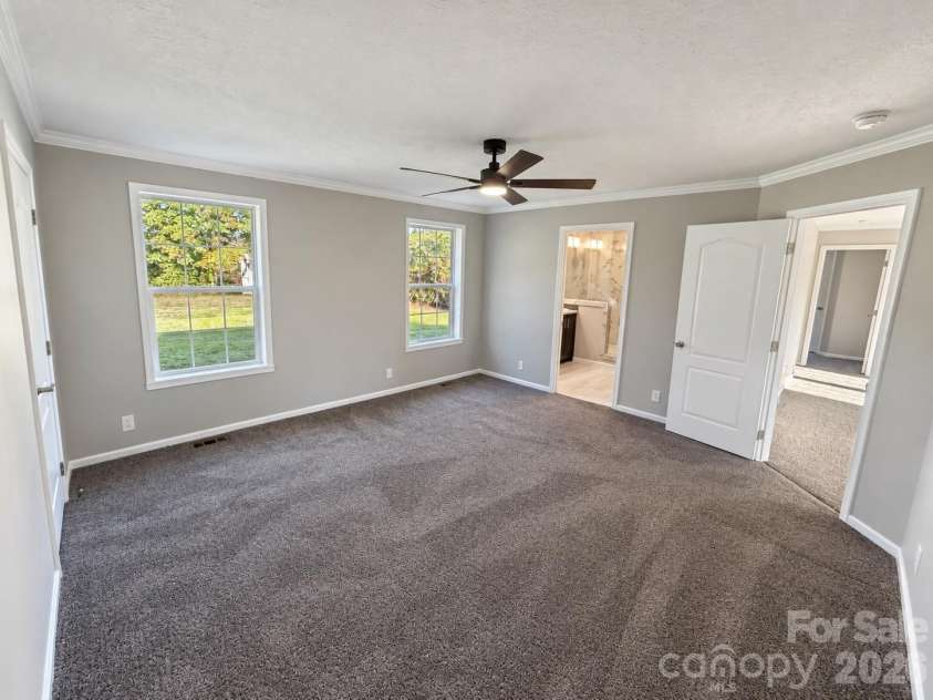 5217 Canterbury Drive, Conover, NC 28613.  MLS# CAR4423243, YatesRealty ID 50044. 