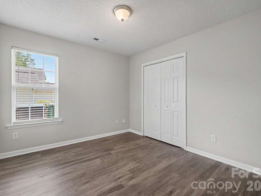 11207 Gold Pan Road, Charlotte, NC 28215.  MLS# CAR4422305, YatesRealty ID 50047. 