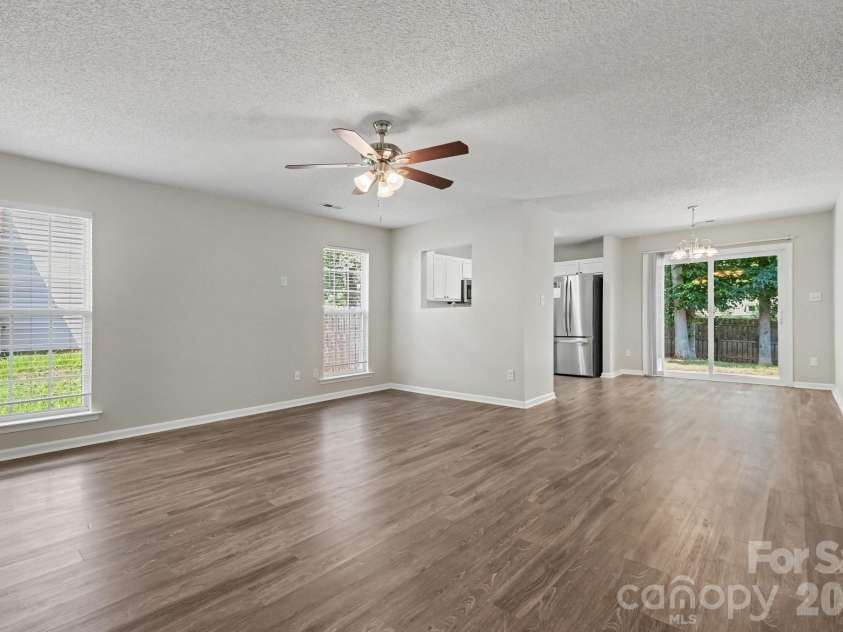 11207 Gold Pan Road, Charlotte, NC 28215.  MLS# CAR4422305, YatesRealty ID 50047. 