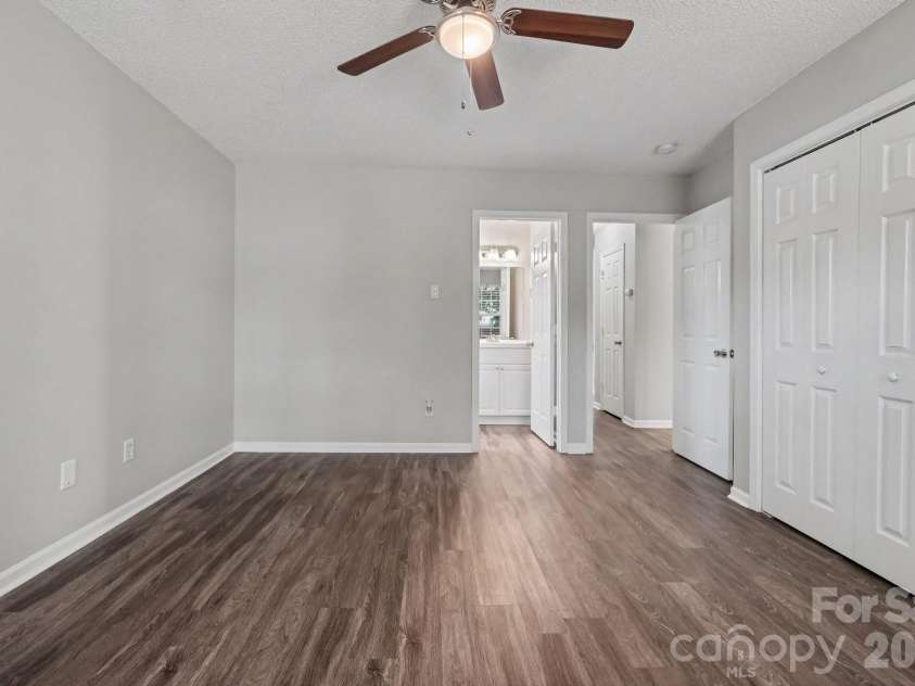 11207 Gold Pan Road, Charlotte, NC 28215.  MLS# CAR4422305, YatesRealty ID 50047. 