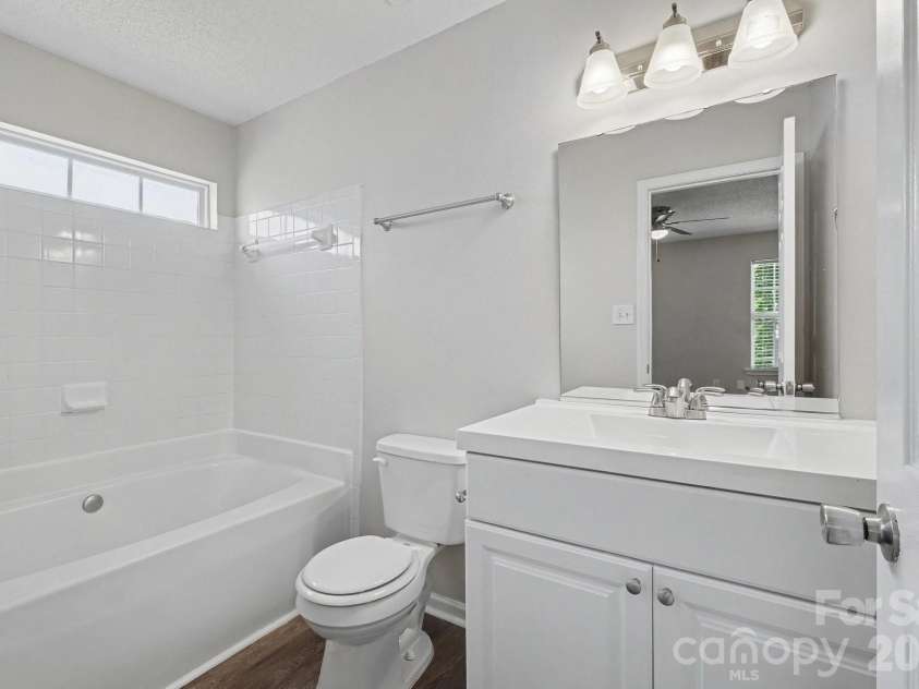 11207 Gold Pan Road, Charlotte, NC 28215.  MLS# CAR4422305, YatesRealty ID 50047. 