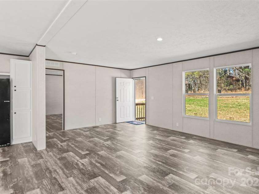 251 Center Lane, Thurmond, NC 28683.  MLS# CAR4325594, YatesRealty ID 50048. 