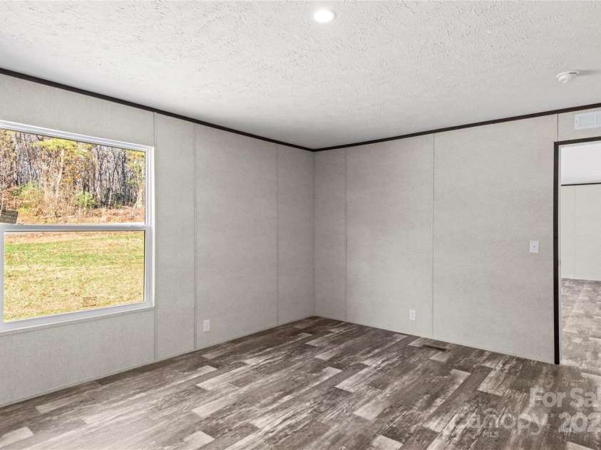 251 Center Lane, Thurmond, NC 28683.  MLS# CAR4325594, YatesRealty ID 50048. 