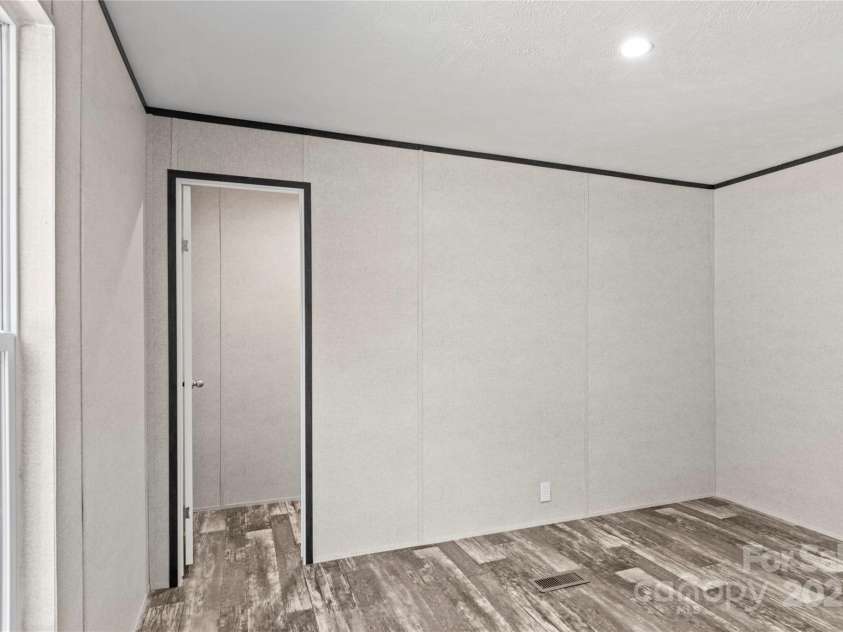 251 Center Lane, Thurmond, NC 28683.  MLS# CAR4325594, YatesRealty ID 50048. 