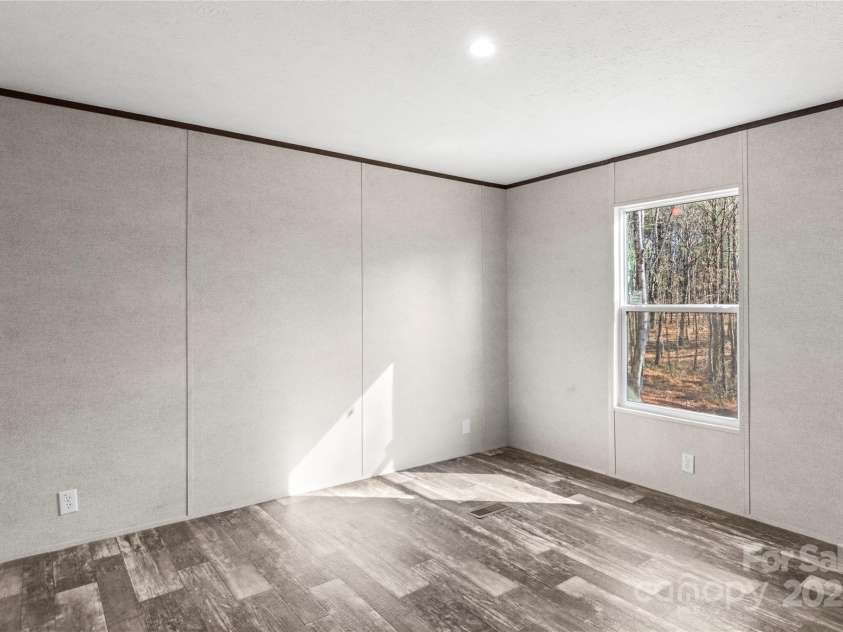 251 Center Lane, Thurmond, NC 28683.  MLS# CAR4325594, YatesRealty ID 50048. 