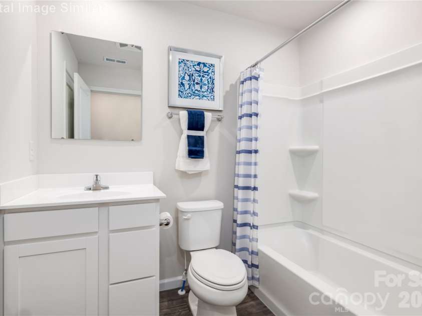 4212 Vallhorn Lane, Charlotte, NC 28213.  MLS# CAR4423561, YatesRealty ID 50048. Lower Level Full Bathroom
