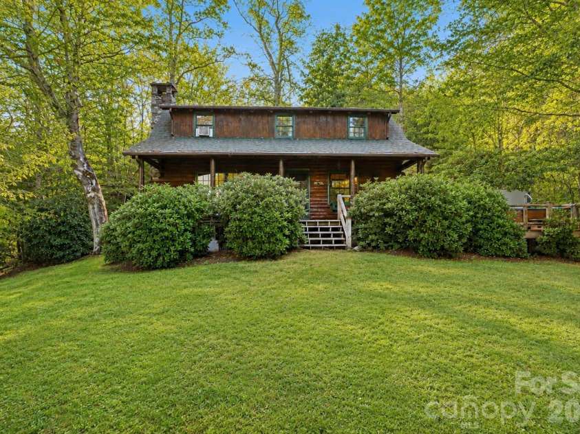 299 Sugar Vista Lane, Newland, NC 28657.  MLS# CAR4422071, YatesRealty ID 50049. 