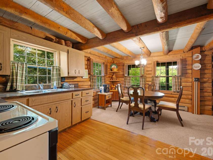 299 Sugar Vista Lane, Newland, NC 28657.  MLS# CAR4422071, YatesRealty ID 50049. 