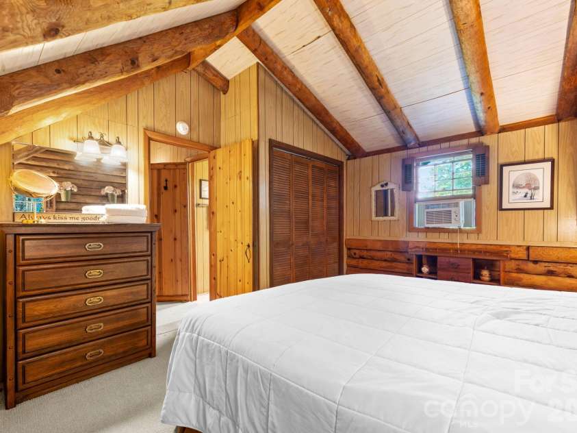 299 Sugar Vista Lane, Newland, NC 28657.  MLS# CAR4422071, YatesRealty ID 50049. 