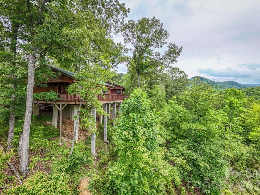 307 Blue Ridge Parkway, Bryson City, NC 28713.  MLS# CAR4359983, YatesRealty ID 5005. 