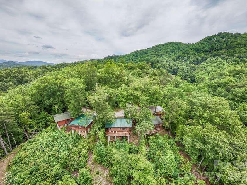 307 Blue Ridge Parkway, Bryson City, NC 28713.  MLS# CAR4359983, YatesRealty ID 5005. 
