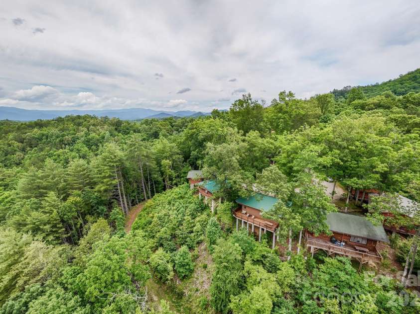 307 Blue Ridge Parkway, Bryson City, NC 28713.  MLS# CAR4359983, YatesRealty ID 5005. 