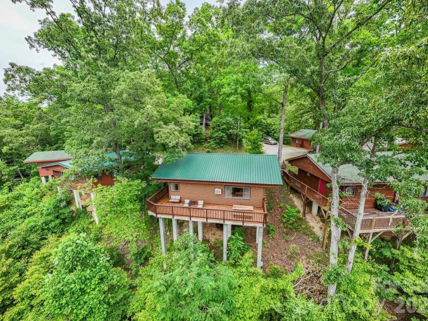 307 Blue Ridge Parkway, Bryson City, NC 28713.  MLS# CAR4359983, YatesRealty ID 5005. 