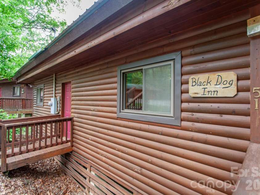 307 Blue Ridge Parkway, Bryson City, NC 28713.  MLS# CAR4359983, YatesRealty ID 5005. 