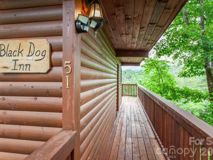 307 Blue Ridge Parkway, Bryson City, NC 28713.  MLS# CAR4359983, YatesRealty ID 5005. 