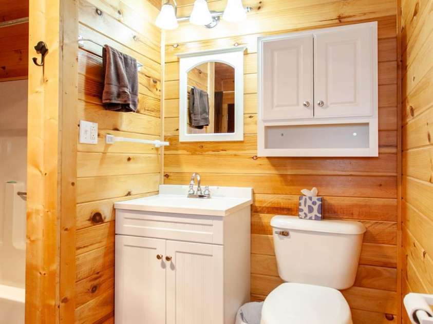 307 Blue Ridge Parkway, Bryson City, NC 28713.  MLS# CAR4359983, YatesRealty ID 5005. 