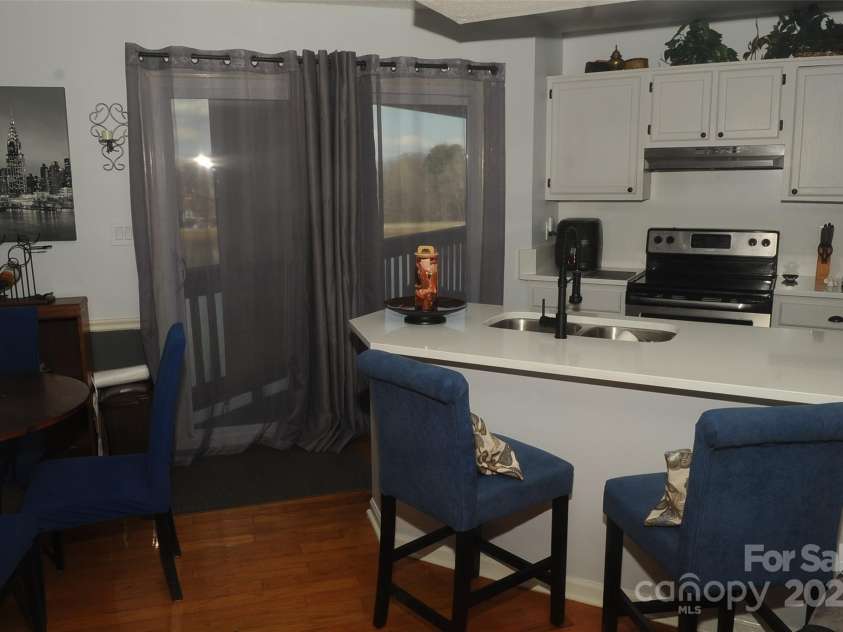 8149 Cedar Glen Drive, Charlotte, NC 28212.  MLS# CAR4231952, YatesRealty ID 5005. 