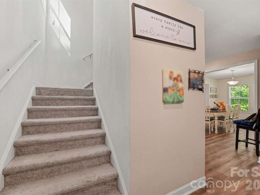 815 Sunset Drive, Salisbury, NC 28147.  MLS# CAR4423286, YatesRealty ID 50057. 