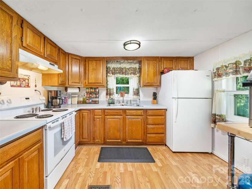 1125 & 1127 Glenn Bridge Road, Arden, NC 28704.  MLS# CAR4423618, YatesRealty ID 50068. 