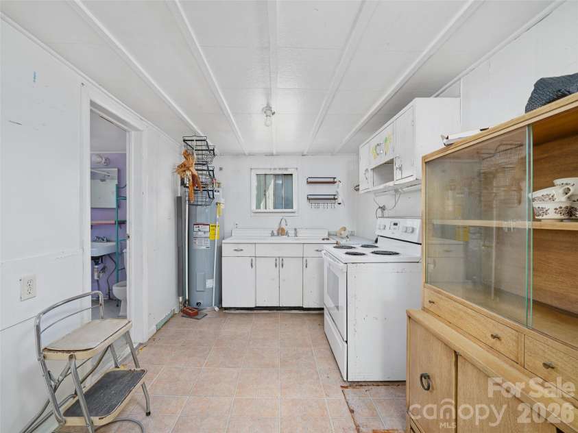 1125 & 1127 Glenn Bridge Road, Arden, NC 28704.  MLS# CAR4423618, YatesRealty ID 50068. 