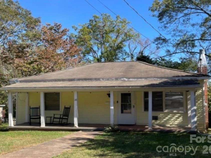 138 Meridian Street, Rutherfordton, NC 28139.  MLS# CAR4360000, YatesRealty ID 5007. Main view from road