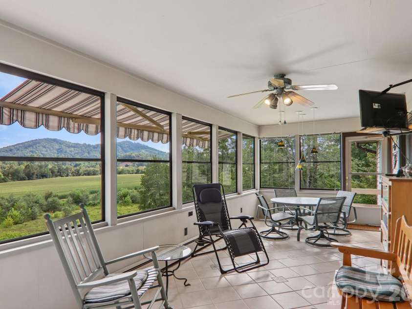 212 Rocky Meadow Lane, Etowah, NC 28729.  MLS# CAR4422905, YatesRealty ID 50071. 