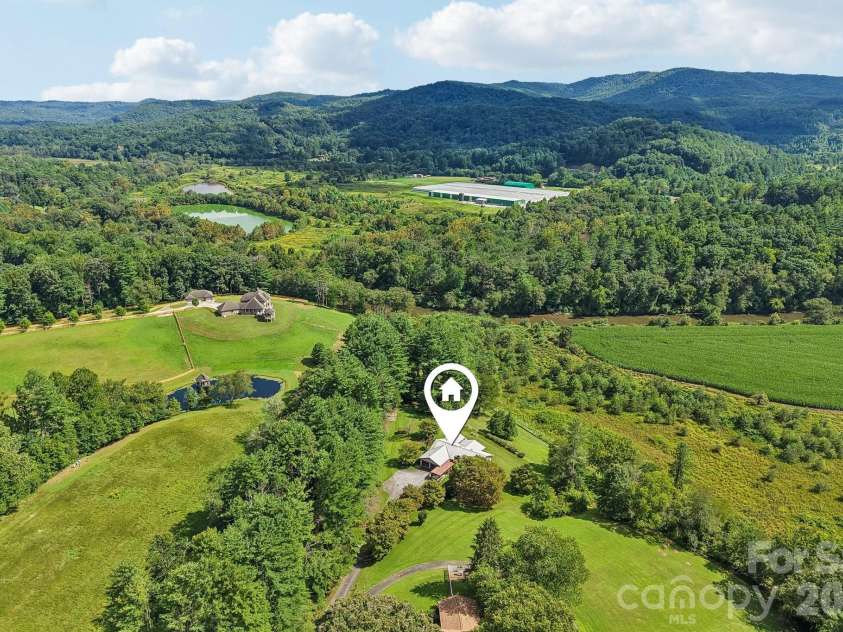 212 Rocky Meadow Lane, Etowah, NC 28729.  MLS# CAR4422905, YatesRealty ID 50071. 