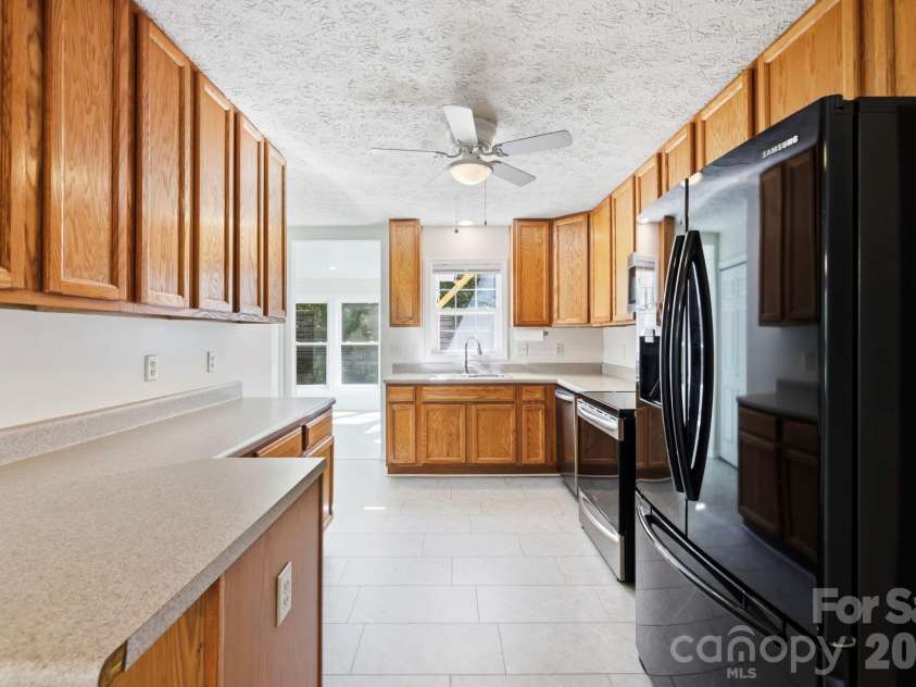 8A Bent Grass Court, Black Mountain, NC 28711.  MLS# CAR4422904, YatesRealty ID 50072. Kitchen