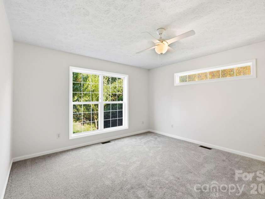 8A Bent Grass Court, Black Mountain, NC 28711.  MLS# CAR4422904, YatesRealty ID 50072. Primary BR