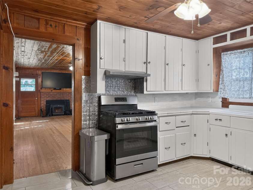 683 McDaniel Road, Lake Lure, NC 28746.  MLS# CAR4422885, YatesRealty ID 50074. Kitchen