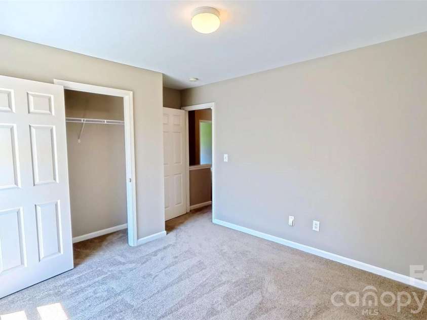 14516 Asheton Creek Drive, Charlotte, NC 28273.  MLS# CAR4417159, YatesRealty ID 50076. 