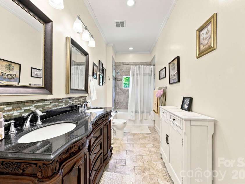 3628 Rainey Avenue, Sharon, SC 29742.  MLS# CAR4417525, YatesRealty ID 50078. Full Bath (Upper)