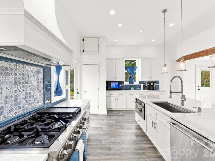 3628 Rainey Avenue, Sharon, SC 29742.  MLS# CAR4417525, YatesRealty ID 50078. Kitchen