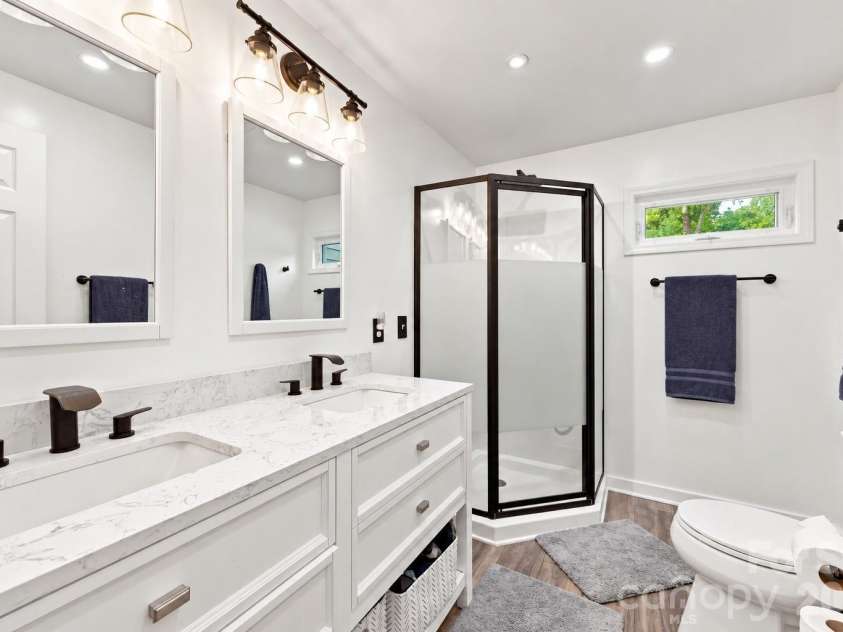 3628 Rainey Avenue, Sharon, SC 29742.  MLS# CAR4417525, YatesRealty ID 50078. Primary Bath