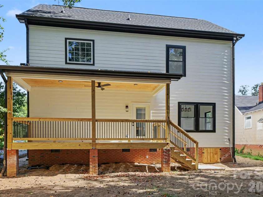 638 Black Street, Rock Hill, SC 29730.  MLS# CAR4423165, YatesRealty ID 50079. 