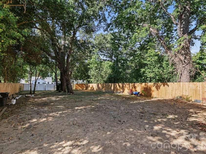 638 Black Street, Rock Hill, SC 29730.  MLS# CAR4423165, YatesRealty ID 50079. 