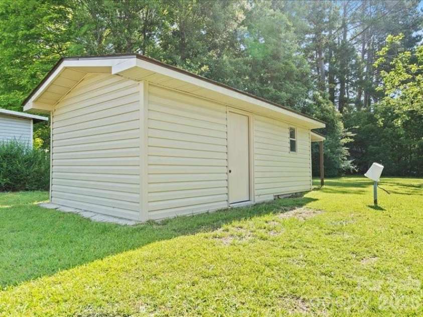 136 Chester Park Circle, Chesterfield, SC 29709.  MLS# CAR4360057, YatesRealty ID 5008. 